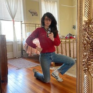 V-neck vintage sweatshirt pullover